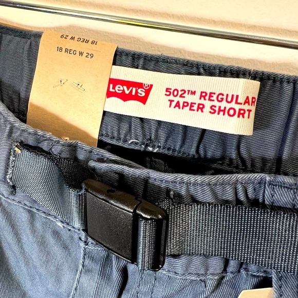 LEVI'S 502 Regular Taper Utility Shorts, Boys - Picture 5 of 5